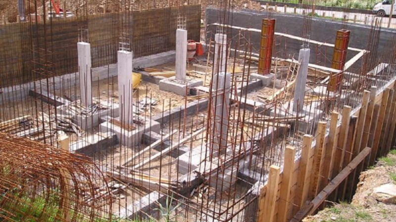 Uma Grande Reconstrução